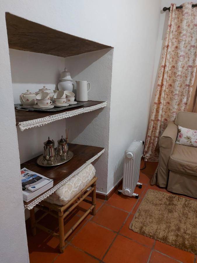 Gîte pour 4 personnes, avec terrasse à Borba - 4