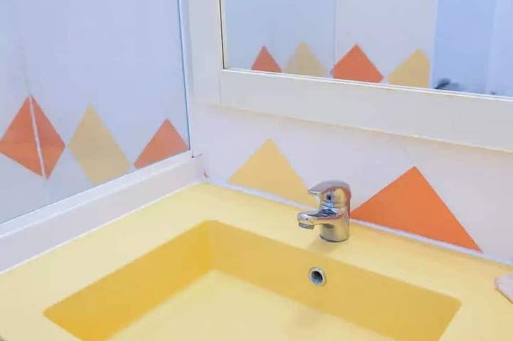 Gîte pour 4 personnes, avec balcon, animaux acceptés dans Plage Beau Rivage Saint Raphael - 2