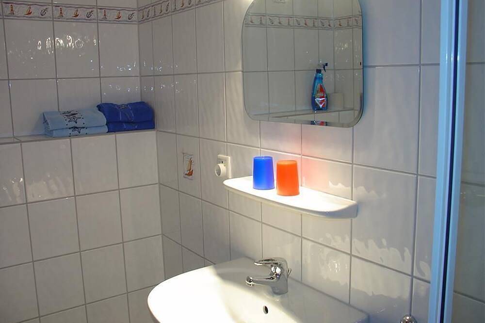 Ganze Wohnung, Appartement Stamers Hop, Dusche, Wc - Ferienwohnungen Meeres-Brise - Brunnenweg in Zwischenahner Meer, Bad Zwischenahn