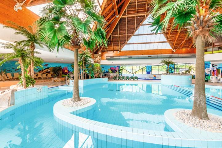 Bungalow für 8 Personen, mit Pool und Sauna sowie Terrasse und Whirlpool, kinderfreundlich in der Normandie - 4