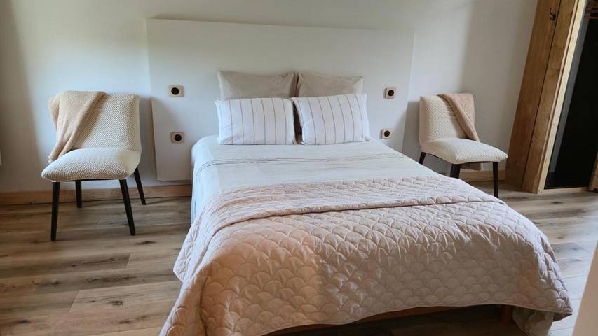 Chambre d’hôte pour 2 personnes, avec Terrasse ainsi que Jardin et Vue à Saint-Malo - 2