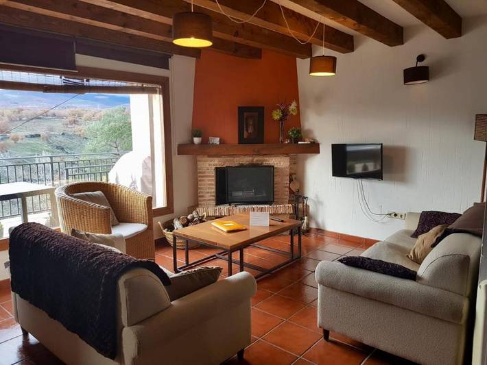 Casa rural para 6 personas, con Balcón y Terraza además de Jardín y Vistas en Valle del Lozoya - 3