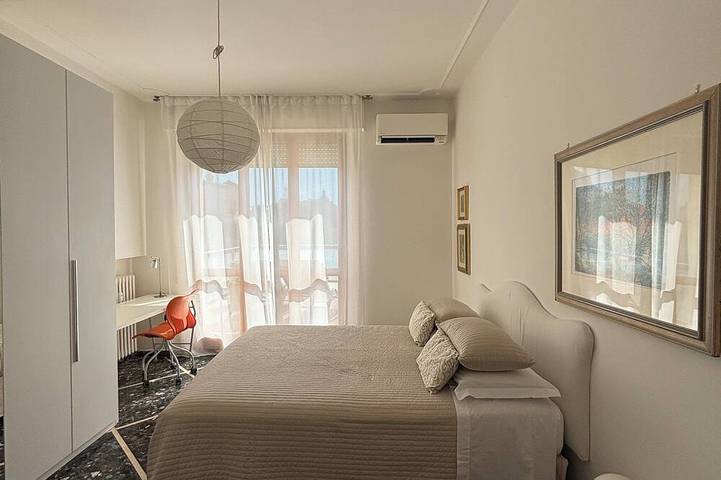 Entire apartment, Penthouse San Francesco in Siena, Siena region2