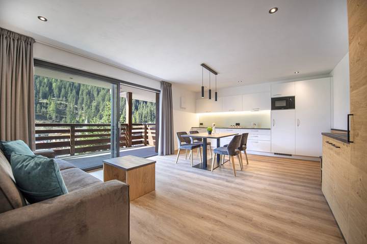Baita per 6 persone, con Balcone e Giardino a Selva di Val Gardena