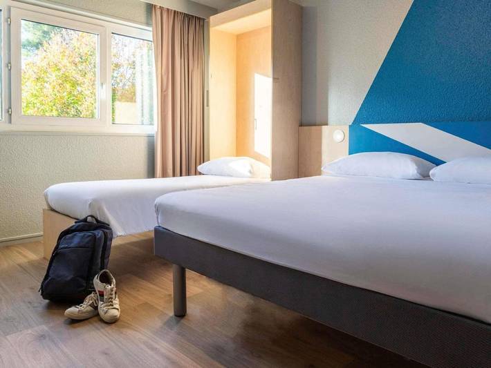 Hôtel pour 2 personnes, avec jardin, animaux acceptés à Chambray-lès-Tours