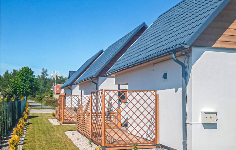 Ferienhaus für 7 Personen mit Terrasse in Rowy, Slowinzischer Nationalpark