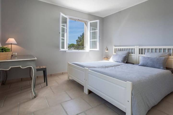 Villa Olea - Vier Schlafzimmer Villa, Schläft 8 in Pégomas, Mittelmeerküste (Frankreich)