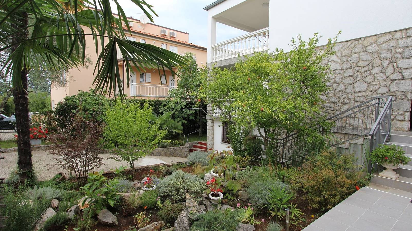 Ganze Wohnung, Ferienwohnung Osrecki in Strandnähe in Malinska in Milcetici, Krk