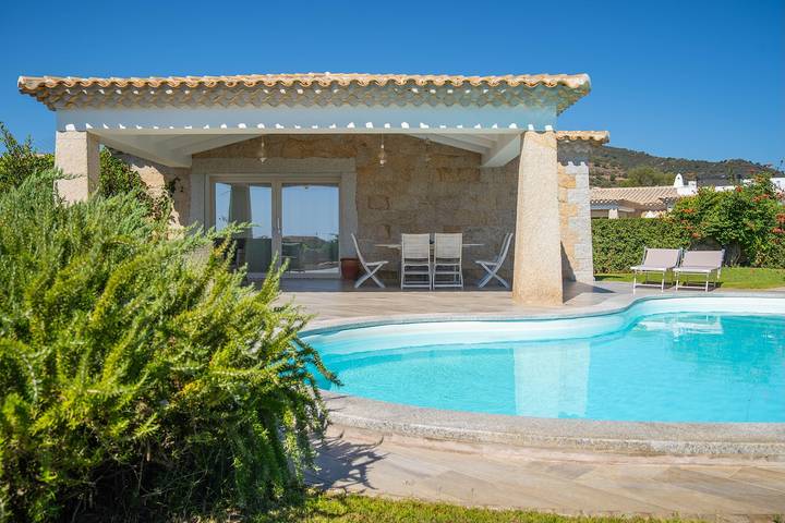 Location de vacances pour 8 personnes, avec jardin à Porto Ottiolu - 3