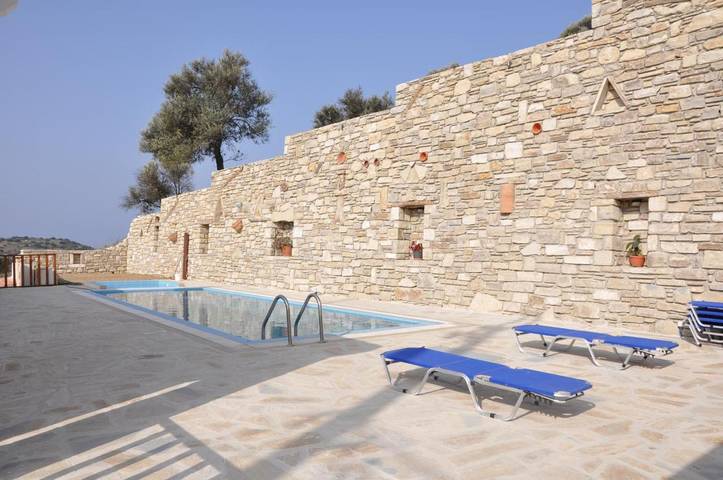 Ferienhaus für 8 Personen, mit Ausblick und Garten sowie Pool, kinderfreundlich in Pitsidia - 3