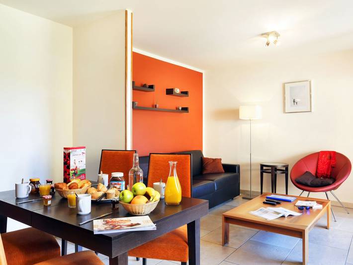 Gîte pour 5 personnes, avec jardin et sauna à Saint-Chaffrey - 4