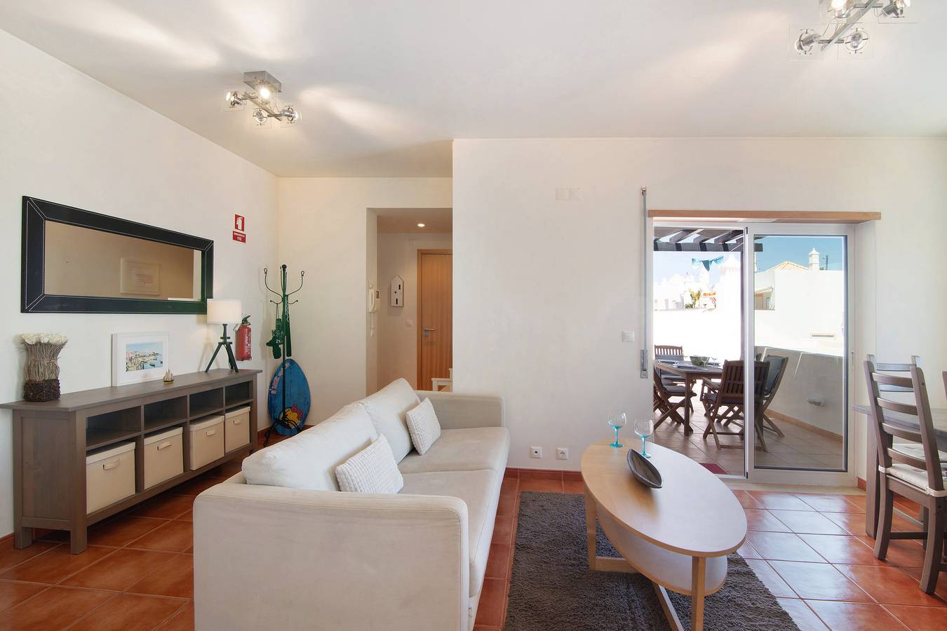 Apartamento inteiro, Apartamento 'Quinta Gomeira 146' com vista para o mar, piscina partilhada e ar condicionado in Cabanas de Tavira, Conceição e Cabanas de Tavira
