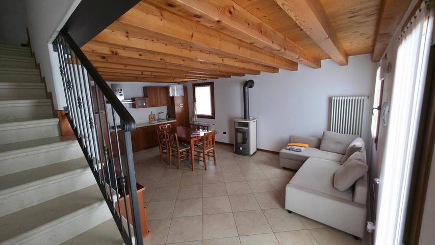 Gîte pour 5 personnes, avec jardin ainsi que terrasse et vue, animaux acceptés à Paderno del Grappa - 3