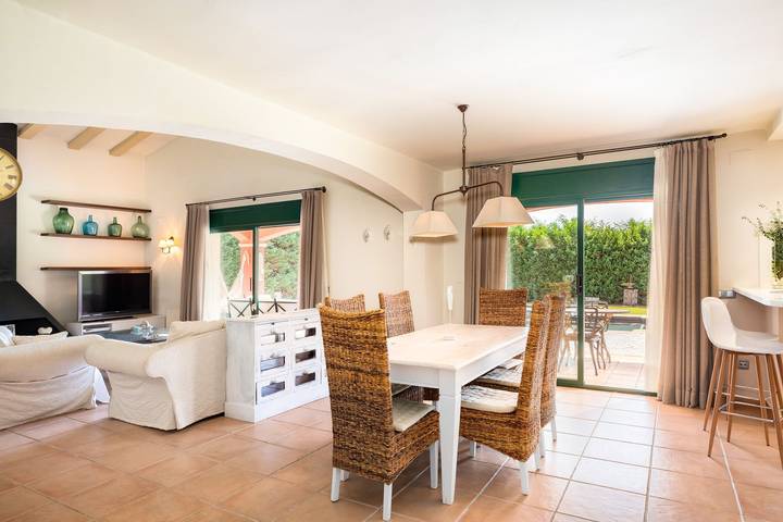Casa rural para 8 personas, con Terraza además de Jardín y Piscina en Vilasacra - 4