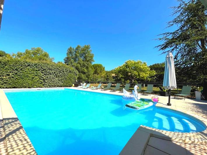 Location de vacances pour 6 personnes, avec Terrasse et Jardin ainsi que Piscine et Vue à Lagamas