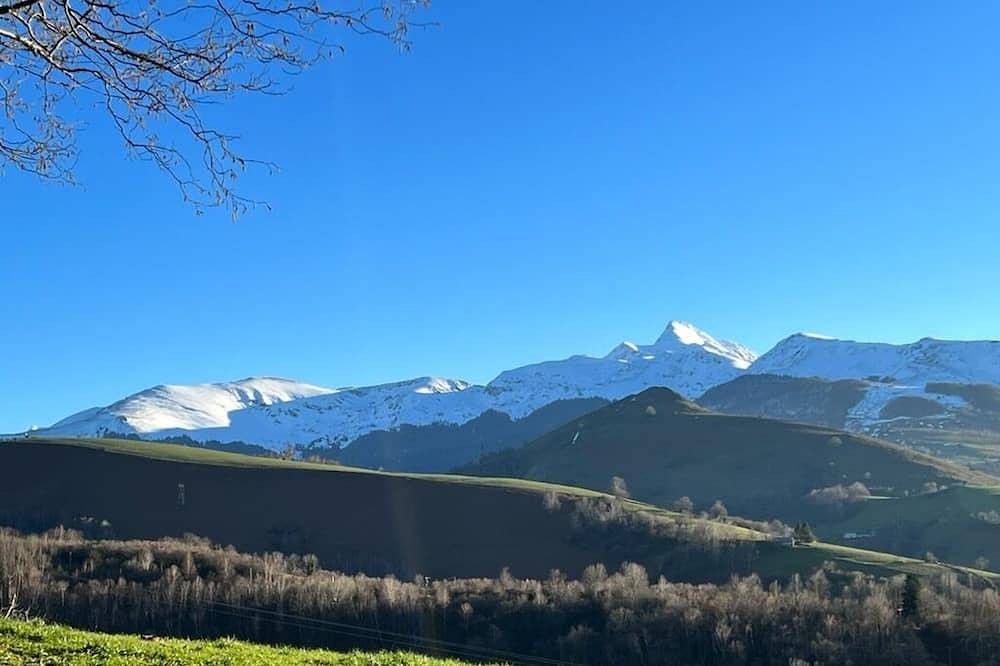 Gite A La Campagne. Gite Douly 65100 Arrodets Ez Angles in Arrodets-ez-Angles, Hautes-Pyrénées