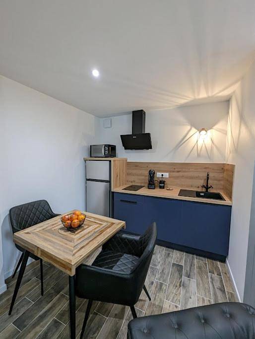 Location de vacances pour 2 personnes, avec terrasse et sauna ainsi que jardin et jacuzzi à Douvres-la-Délivrande - 4