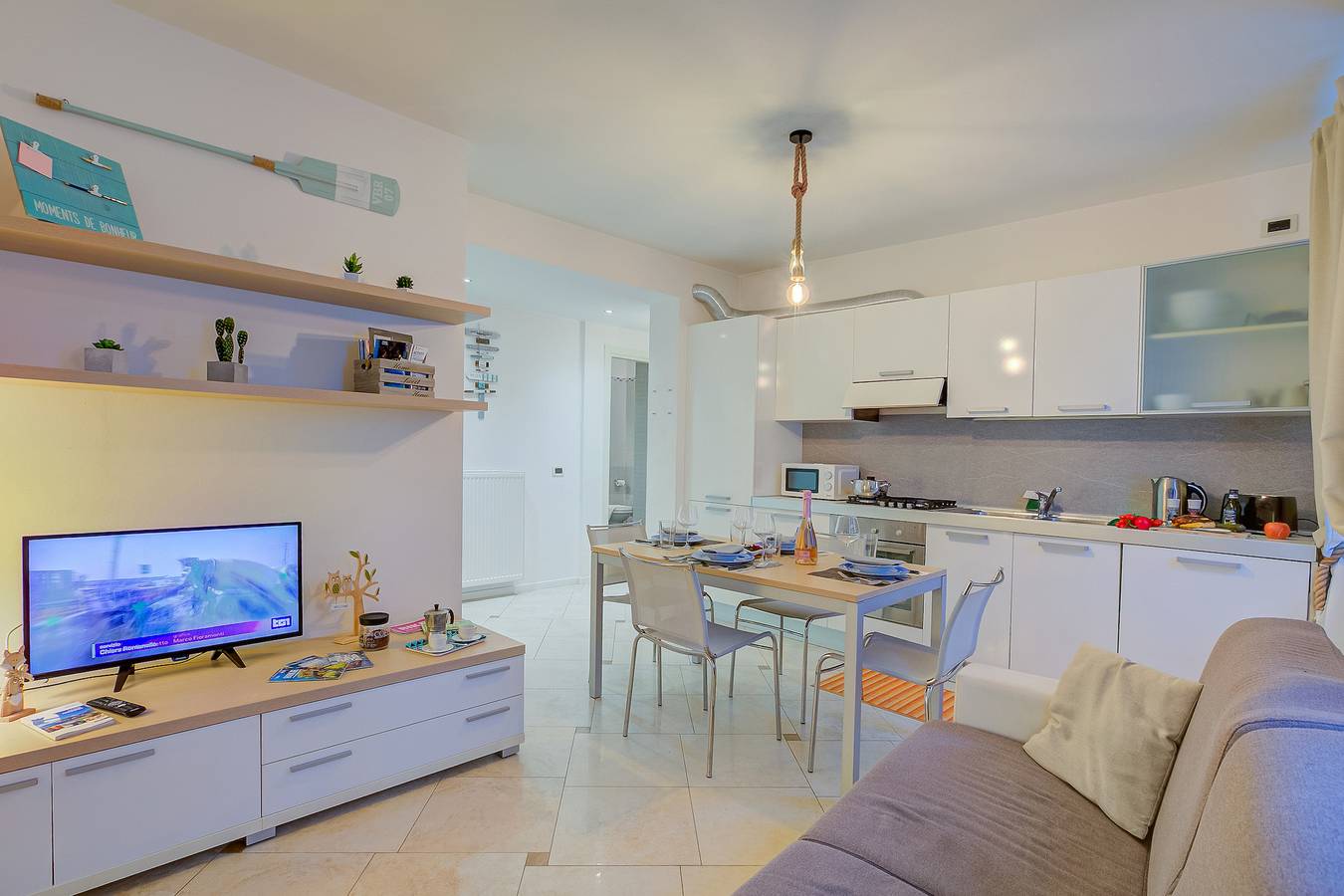 Appartamento intero, Heart Of Riva - 100m From The Lake in Riva del Garda, Prealpi Gardesane