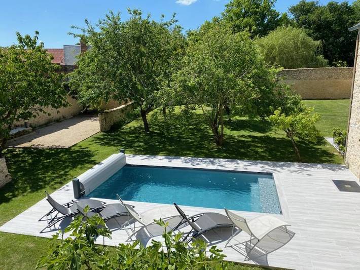 Gîte pour 10 personnes, avec jardin et piscine à Paray-Douaville