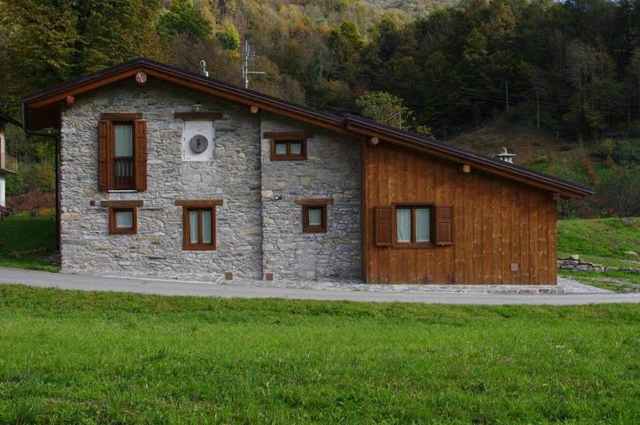 Location de vacances pour 6 personnes, avec jardin, animaux acceptés à Cérès