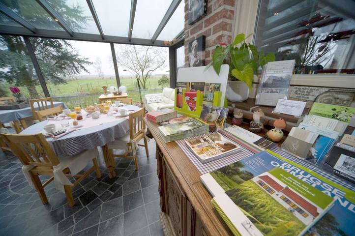 Location de vacances pour 2 personnes, avec terrasse et jardin à Zedelgem - 4