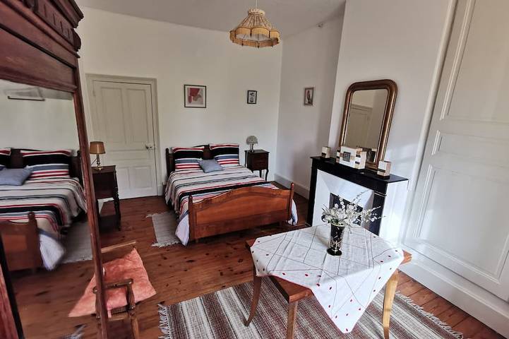 Location de vacances pour 6 personnes, avec jardin à Champagnac - 4