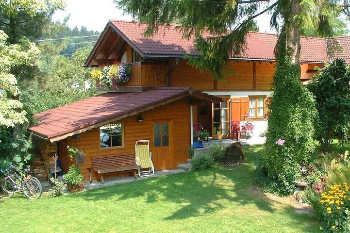 Bauernhof für 2 Personen, mit Balkon und Garten in Immenstadt