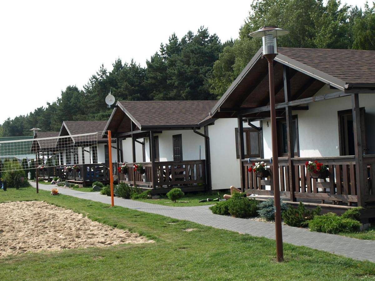 Domki letniskowe Leniuszkowo in Bobolin, Powiat sławieński