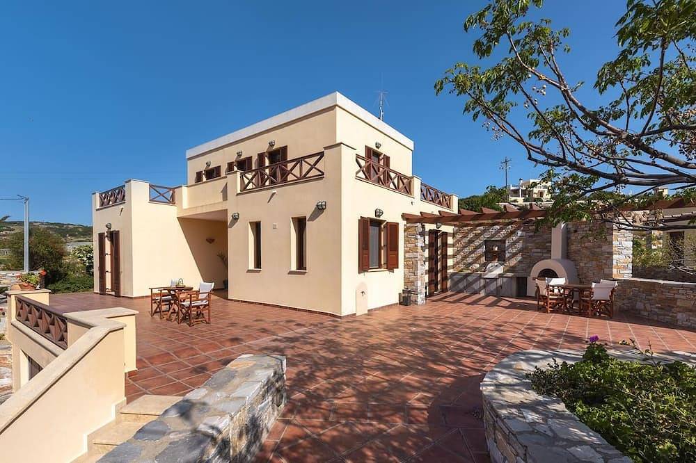 Villa Marianthi Syros in Syros
