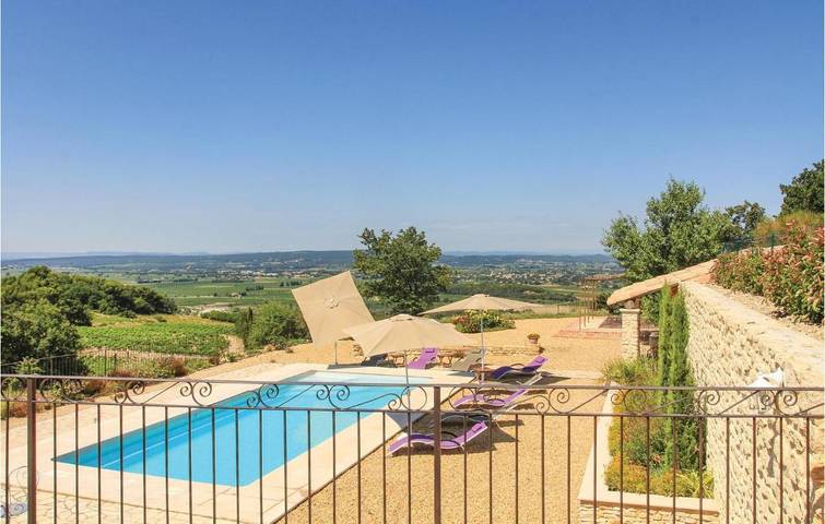 Location de vacances pour 10 personnes, avec jardin et piscine à Cairanne - 4