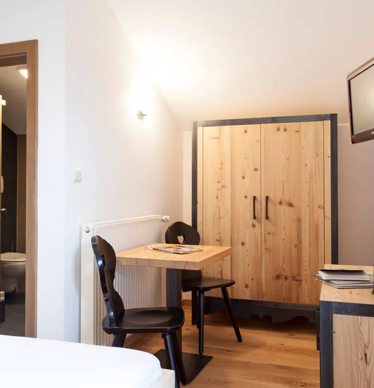 Room 'Hotel Pennhof Laureus' with Mountain View, Shared Pool and Wi-Fi in Saubach (Barbian), Barbian