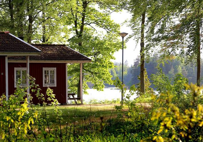 Camping für 3 Personen, mit Terrasse und Garten sowie Seeblick und Ausblick in Südschweden