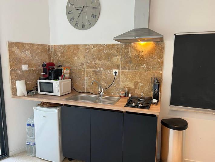 Maison d’hôte pour 2 personnes, avec piscine ainsi que jardin et jacuzzi à Pertuis - 4