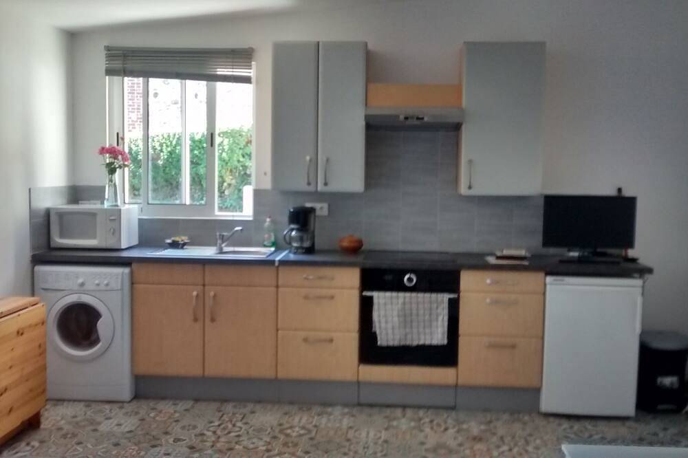 Appartement entier, Studio proche mer,port et site d'Etretat in Saint-Léonard, Région du Havre