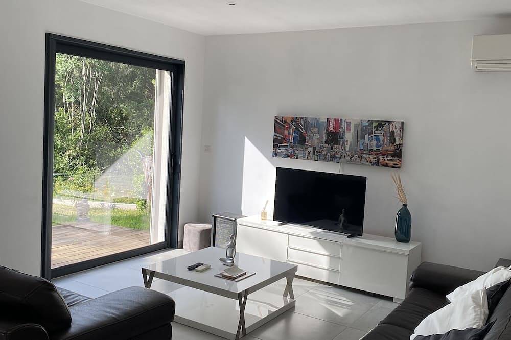 Villa Taglio Rosso in Sainte-Lucie de Porto-Vecchio, Zonza