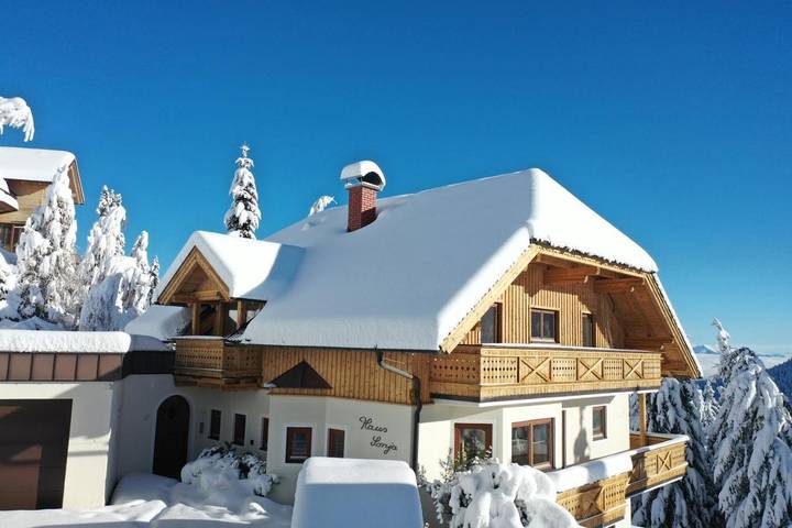Chalet für 10 Personen, mit Garten und Ausblick sowie Terrasse in Sankt Michael im Lungau