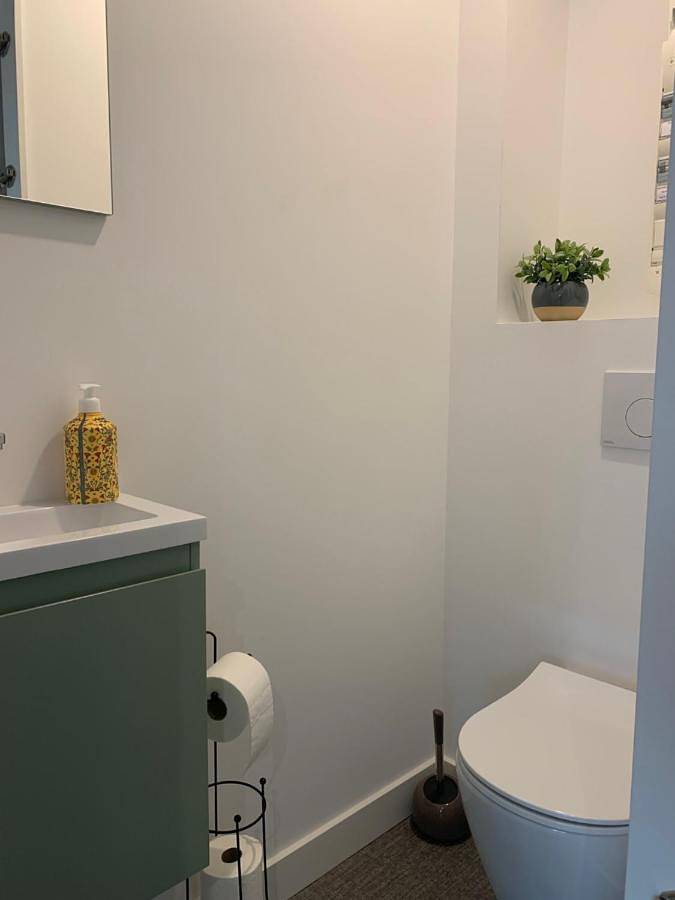 Location de vacances pour 2 personnes, avec vue et terrasse à Villette-sur-Ain - 4