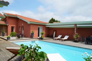 Gîte pour 6 personnes, avec jardin et terrasse à Saint-Vincent-de-Tyrosse