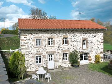 Maison de vacances pour 6 personnes, avec terrasse et jardin, animaux acceptés en Haute-Loire