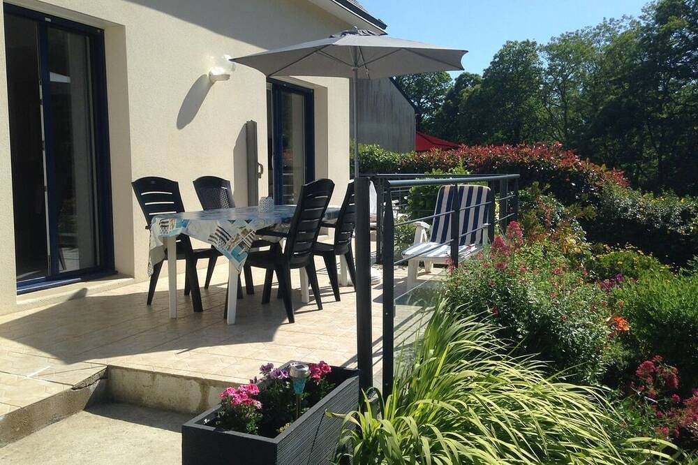 Maison *** moderne lumineuse proche de la Ville et de la Mer.Quartier très calme in Concarneau, Région de Quimper