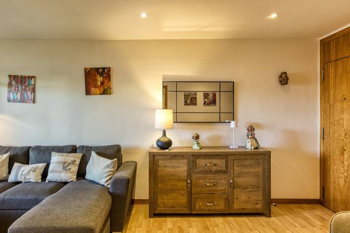 Apartamento entero, Apartamento 'Villa Rocío' con vistas al mar, piscina compartida y Wi-Fi in Calella de Palafrugell, Palafrugell