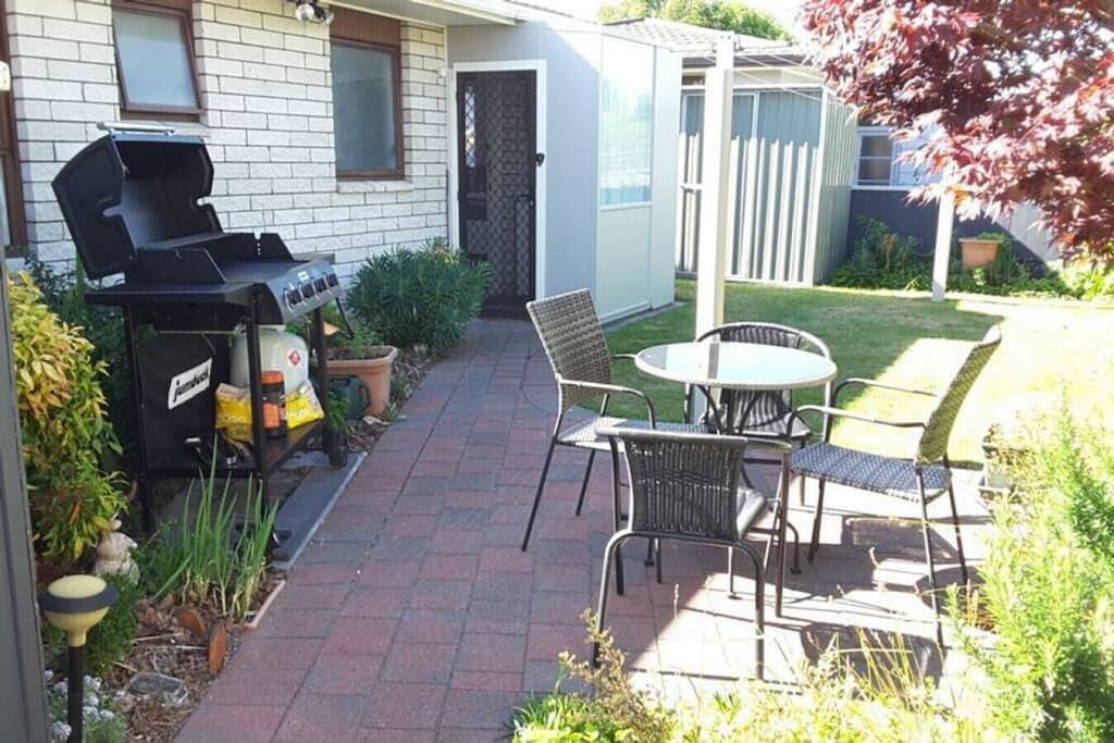 Sehr zentral, Kostenlos: Wlan, Sky-Tv und Bettw��sche. in Taupo, Taupo District