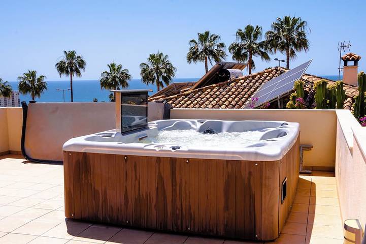 Villa for 14 people, with hot tub in La Cala de Mijas