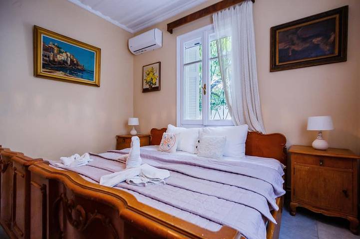 Apartment for 5 people in Planos