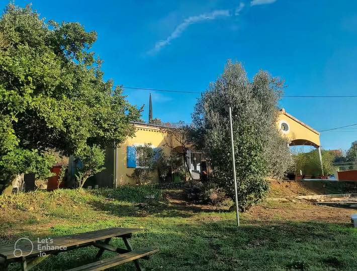 Location de vacances pour 4 personnes, avec jardin et vue dans Saint-Julien-en-Saint-Alban - 2