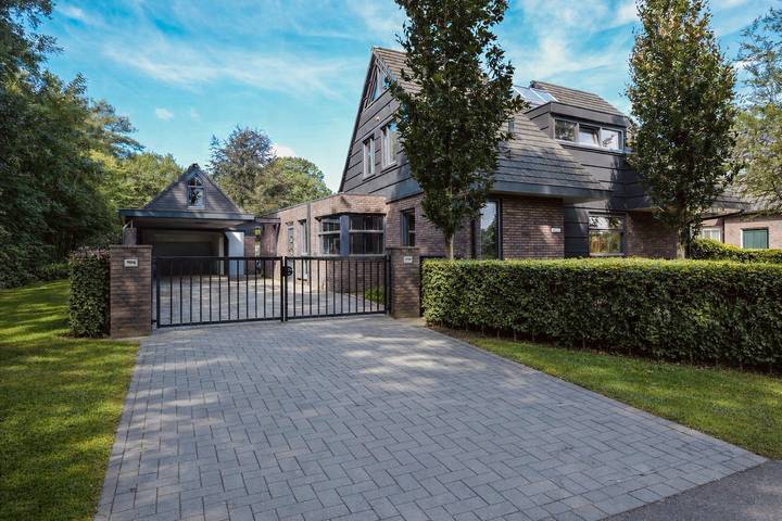 Ferienhaus für 12 Personen, mit Terrasse und Garten in den Niederlande