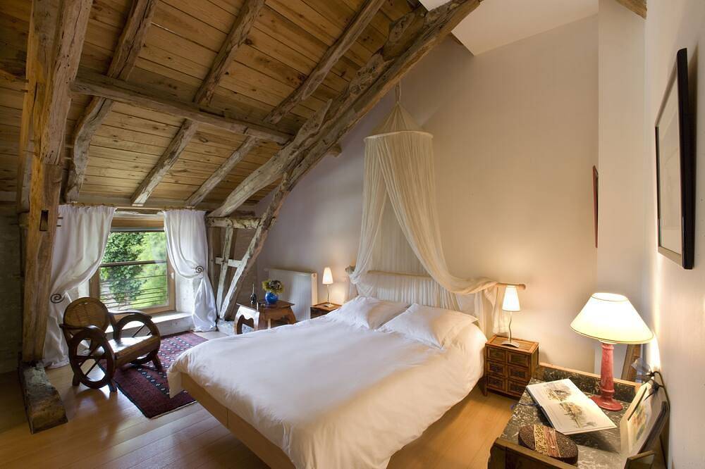 Grand Gîte de Charme dans le Lot - Jacuzzi, Piscine & Truffes - 14 pers. in Lalbenque, Quercy