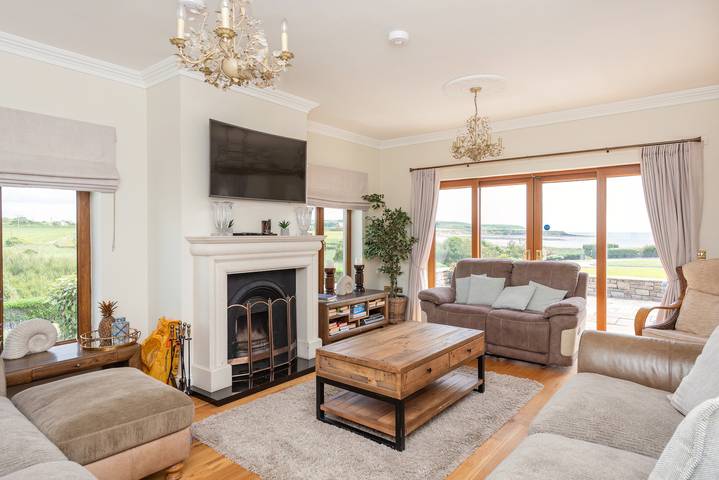 Ferienhaus für 10 Personen, mit Meerblick und Whirlpool sowie Terrasse in County Waterford