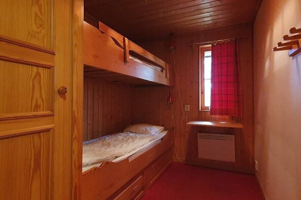 Sauna | Wi-Fi | Terrace | Wood stove | Cable Tv in Lofsdalen, Härjedalen
