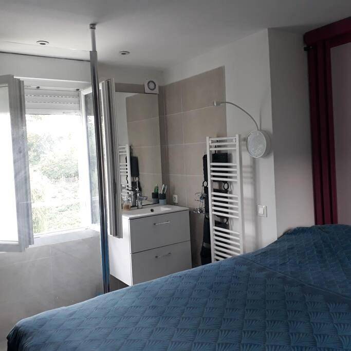 Location de vacances pour 2 personnes, avec vue et terrasse, animaux acceptés à Villennes-sur-Seine - 2